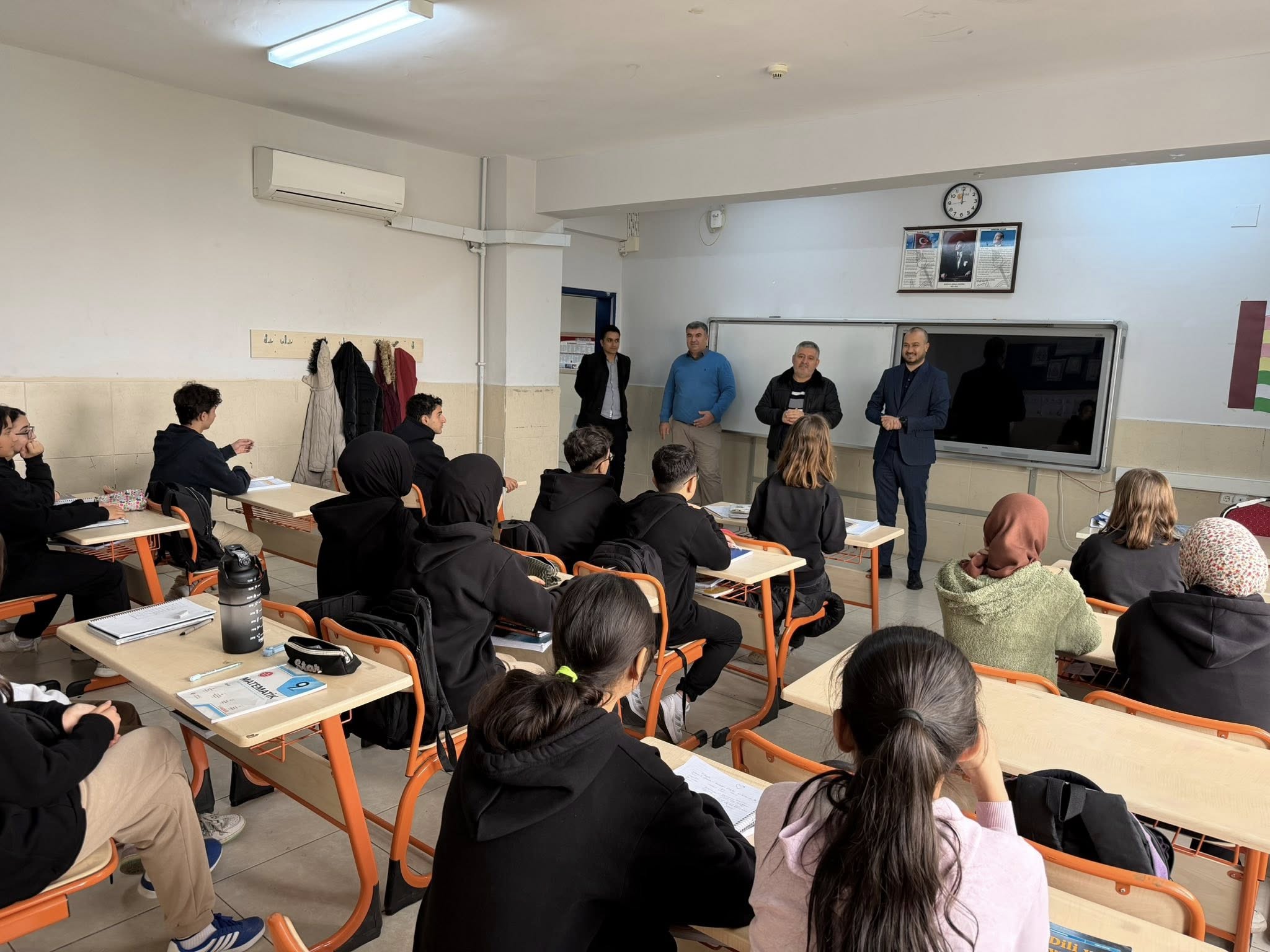 Toprakkale’de Öğrencilere Tyt Ve Lgs Deneme Seti Desteği (1)