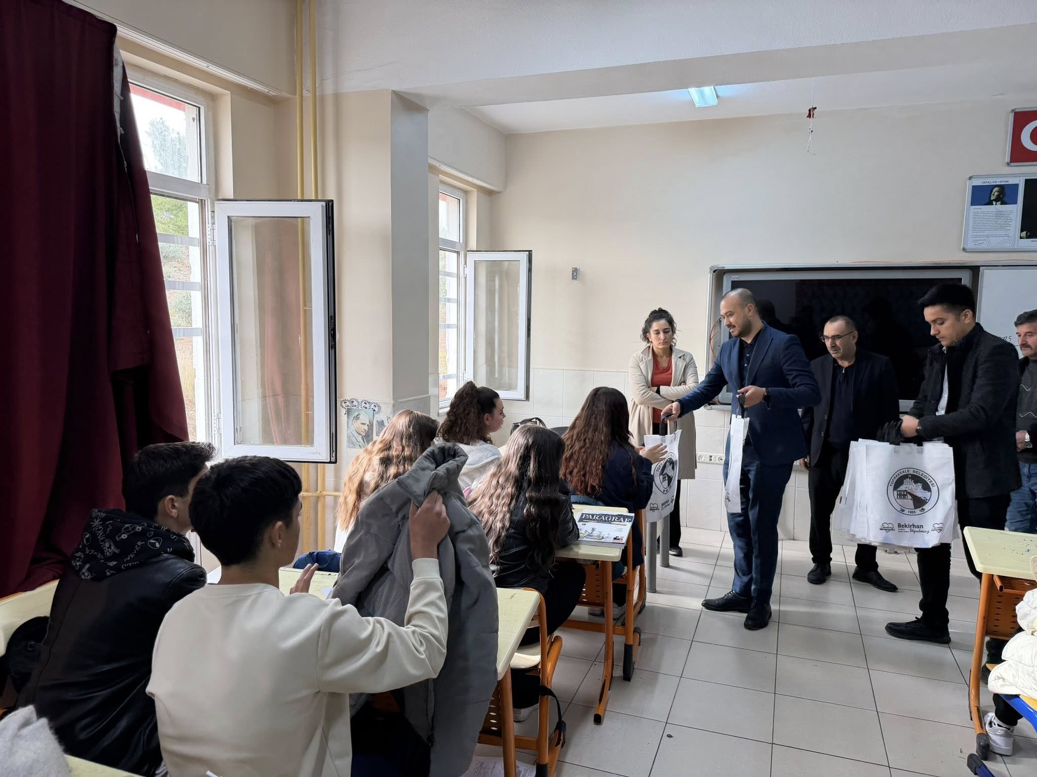 Toprakkale’de Öğrencilere Tyt Ve Lgs Deneme Seti Desteği (3)