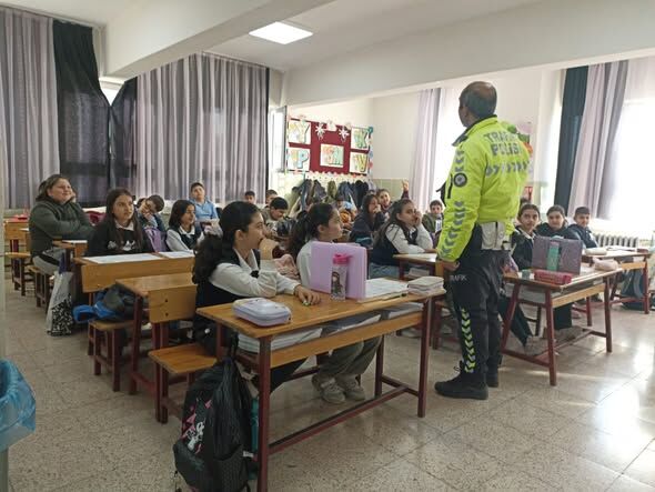 Trafik Polisi Okul (2)