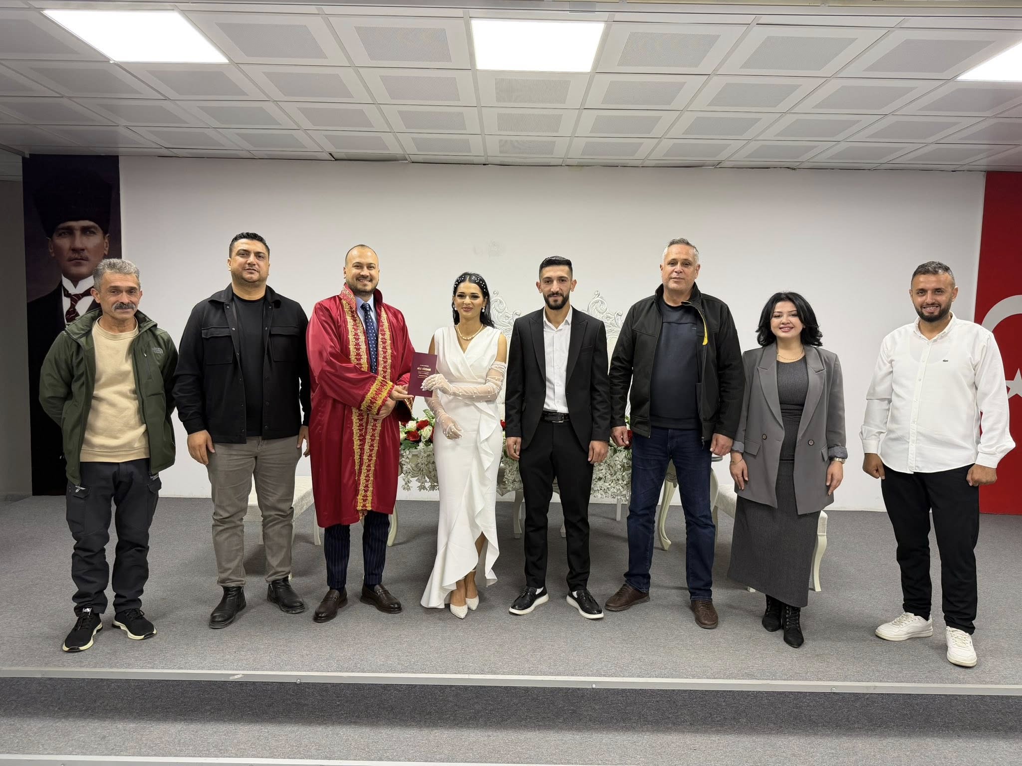 Uyutmaz Gençlerin Mutluluğuna Ortak Oldu (1)