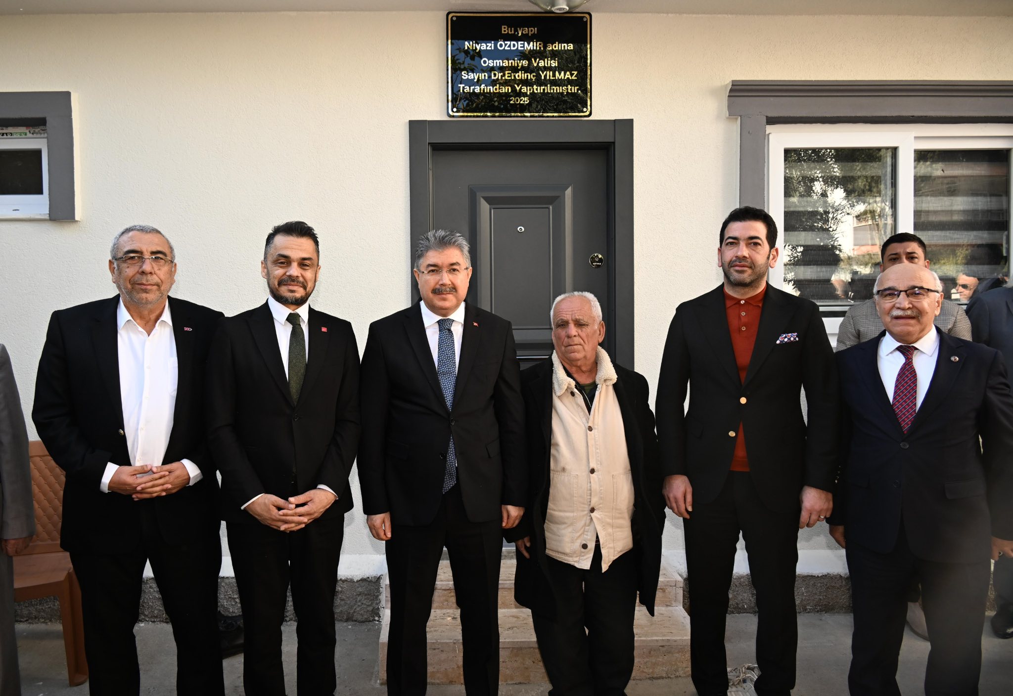 Vali Yılmaz Niyazi Özdemir’in Yeni Evini Teslim Etti4