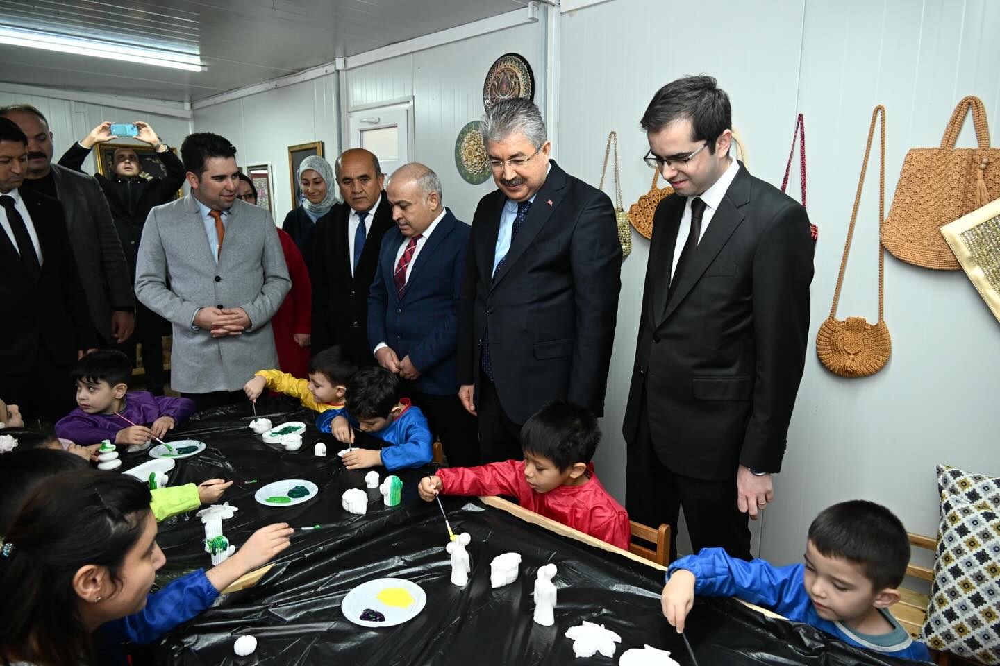 Vali Yılmaz’dan Bahçe Anaokulu’na Anlamlı Ziyaret2