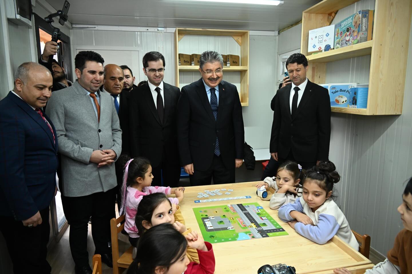 Vali Yılmaz’dan Bahçe Anaokulu’na Anlamlı Ziyaret4