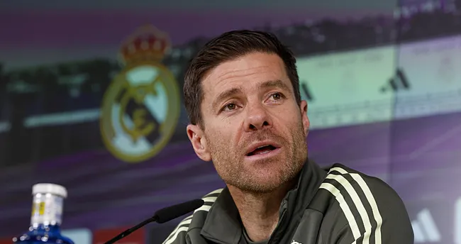 Xabi Alonso (2)