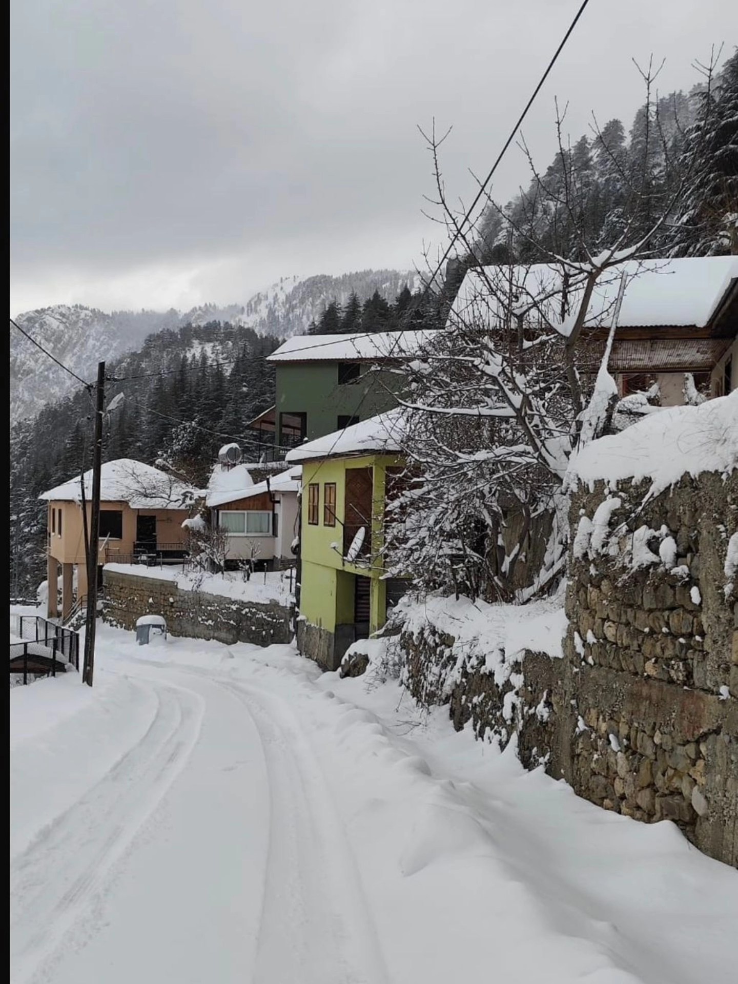 Bağdaş Yaylası Beyaza Büründü (1)