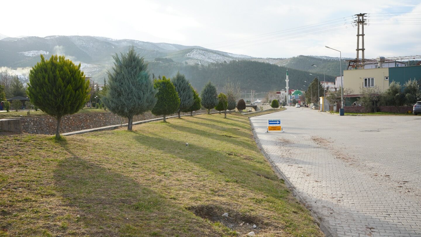 Bahçe’de Kaldırım Sorunu Çözüldü (5)