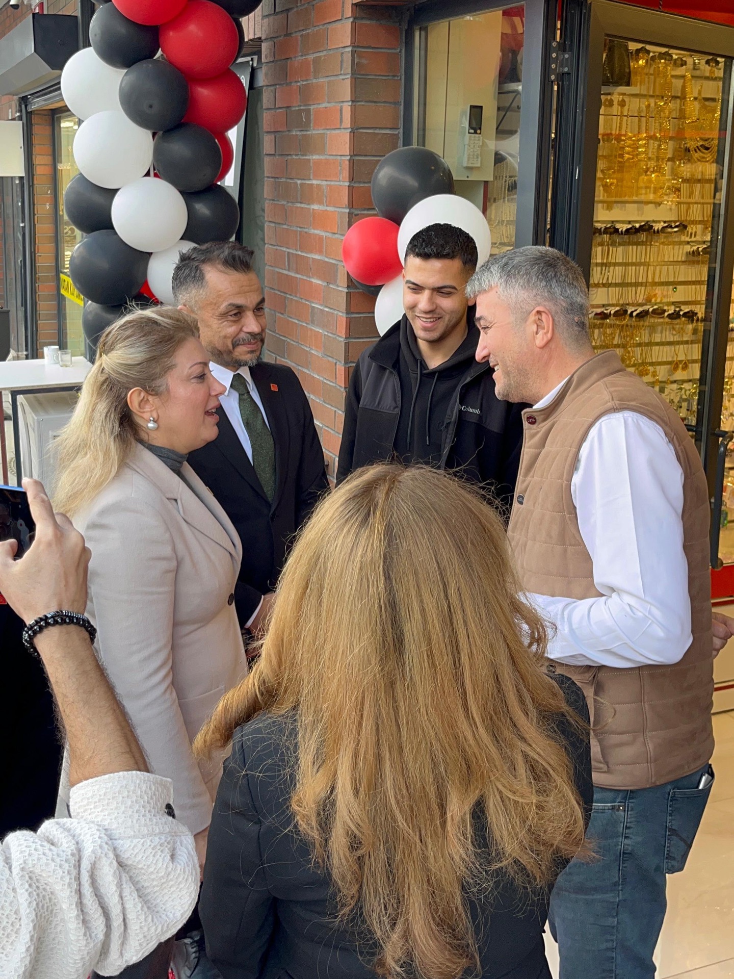 Chp Osmaniye Sahada Esnaf Ve Muhtarlarla Buluşma (2)