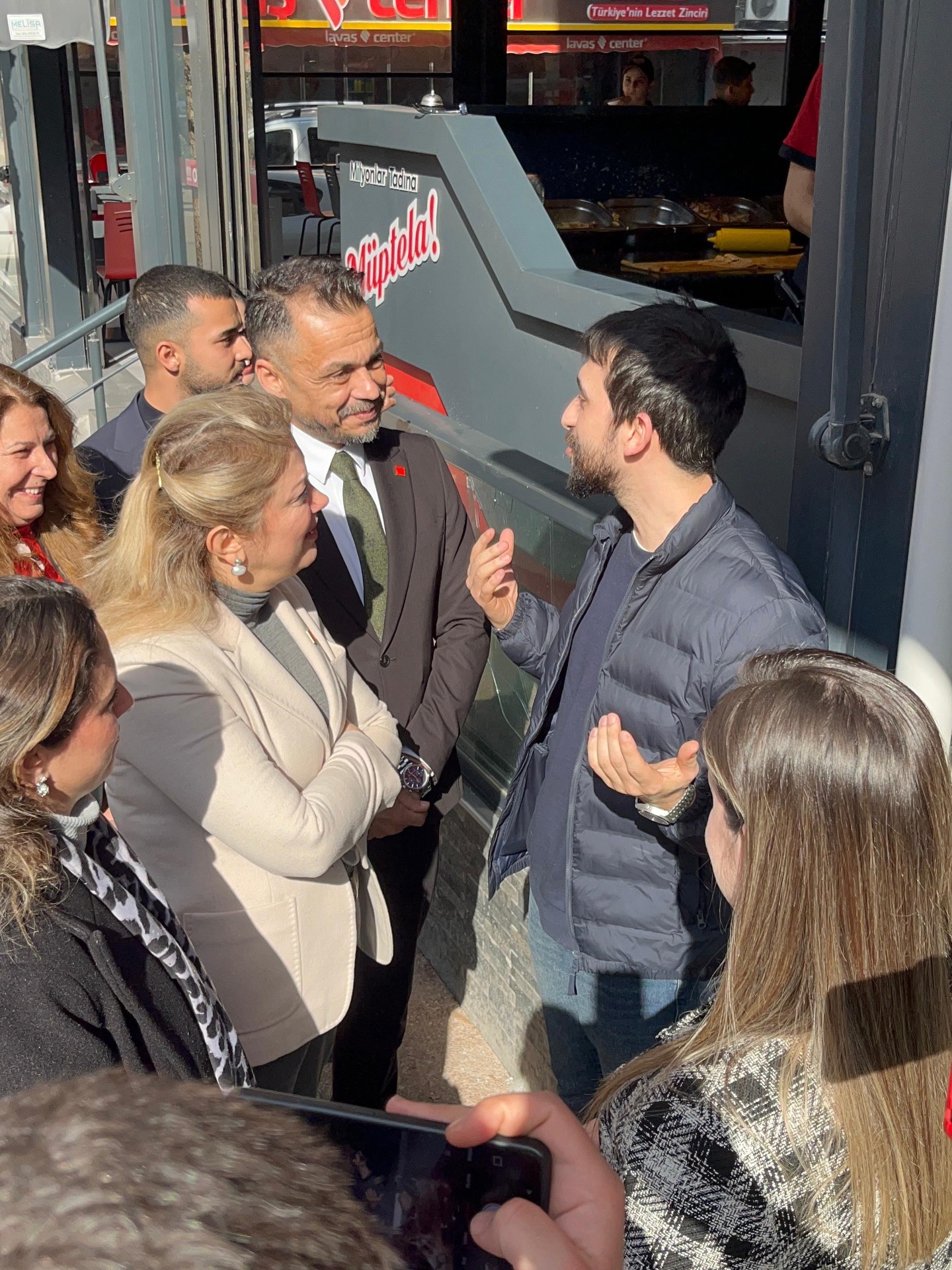 Chp Osmaniye Sahada Esnaf Ve Muhtarlarla Buluşma (4)