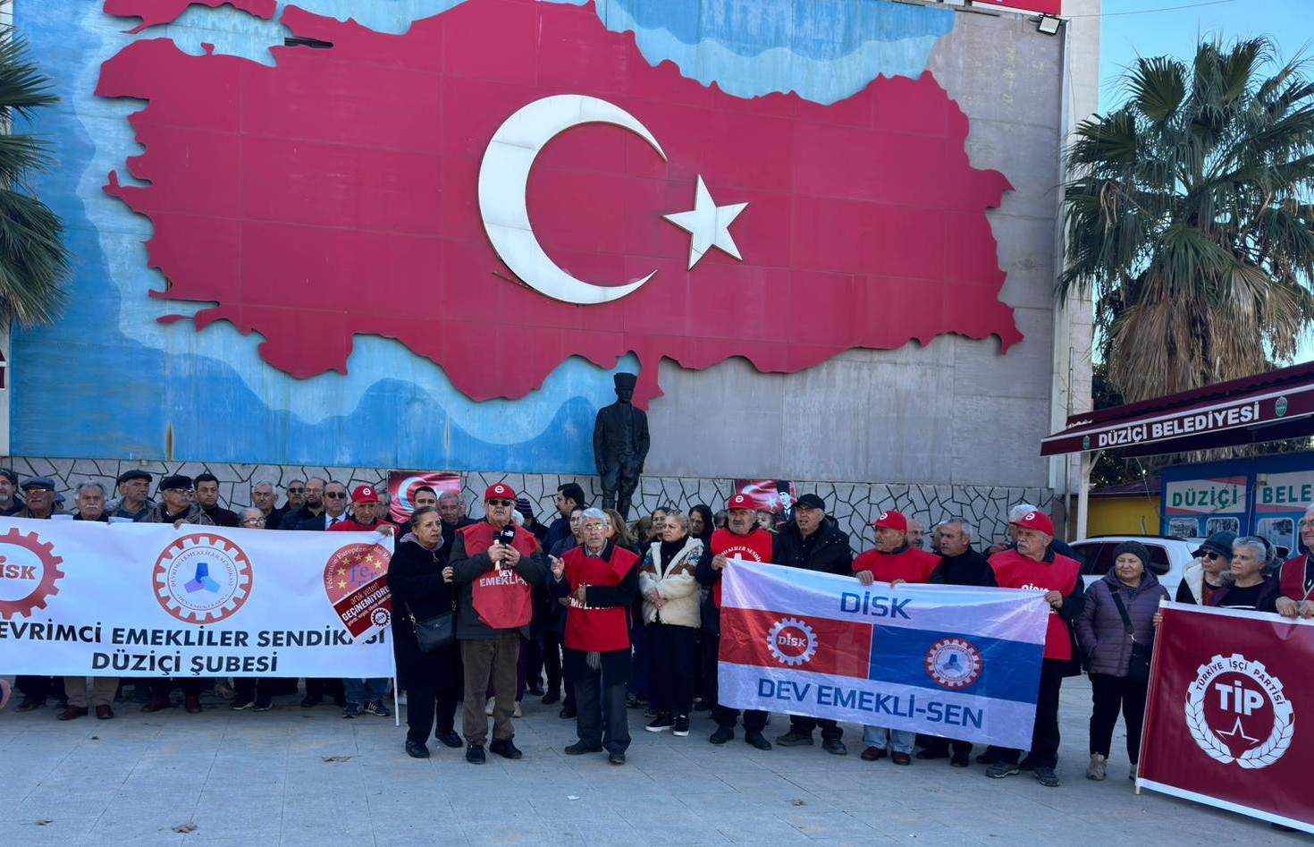 Emeklilerden Düziçi’nde Sert Tepki (1)