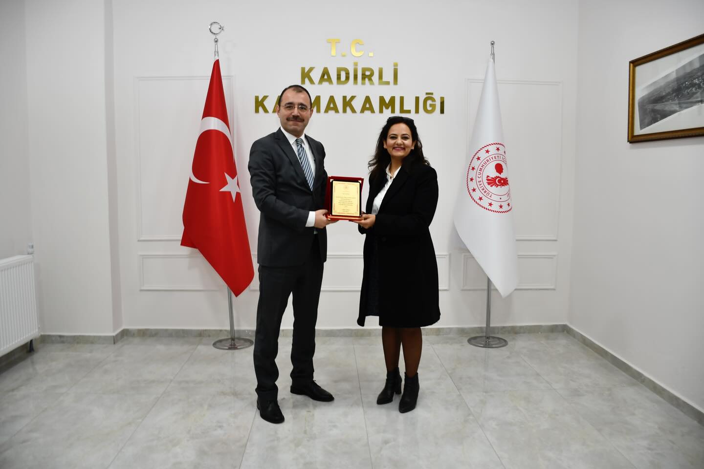 Erdinç Dolu Kadirli’de Eğitime Destek Verenlere Plaket Verdi5