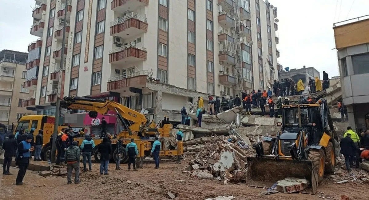 Gaziantep Nizip’te 51 Kişiye Mezar Olan Binada Skandal2