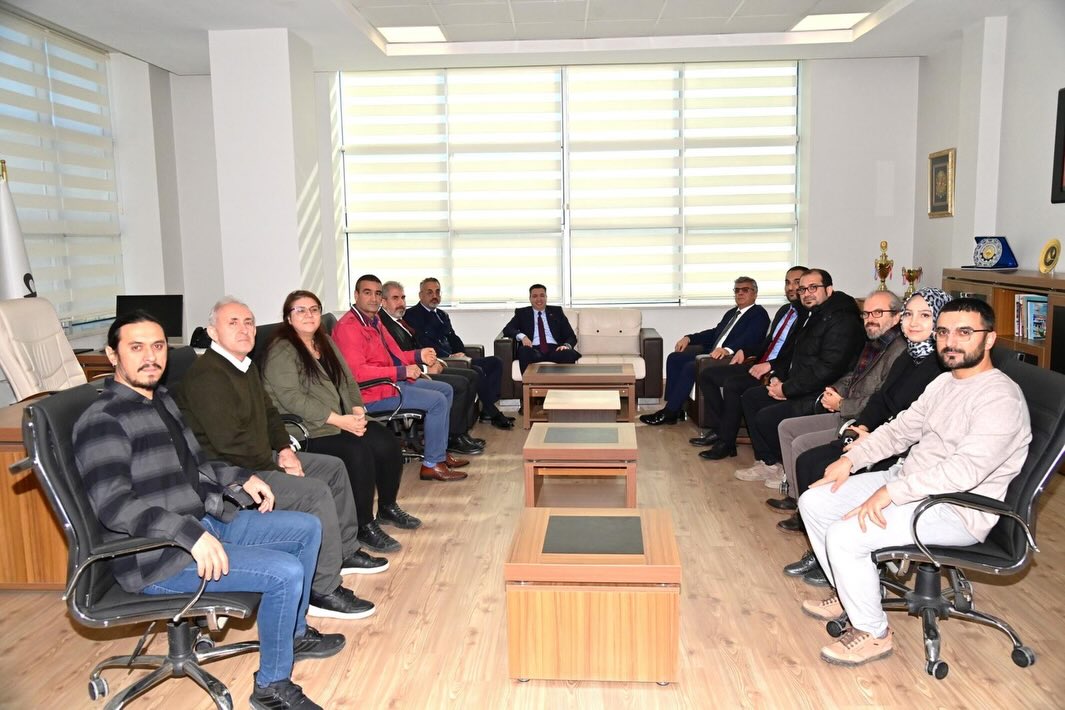 Okü Kadirli Fakültesinde Dekanlık Devir Teslimi (3)