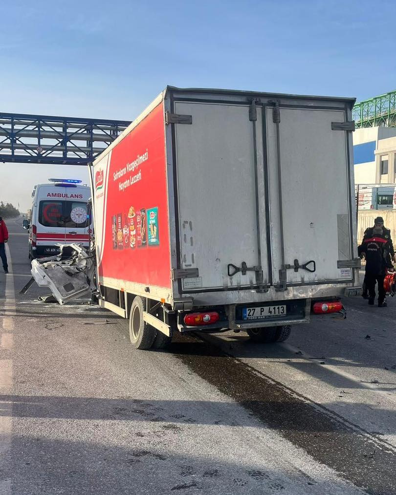Osmaniye Adana Yolu’nda Feci Kaza 1’I Ağır 2 Yaralı4