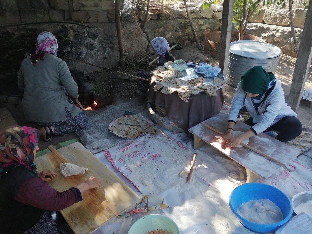 Osmaniye’de İmece Geleneği Yaşatılıyor Ekmek (4)