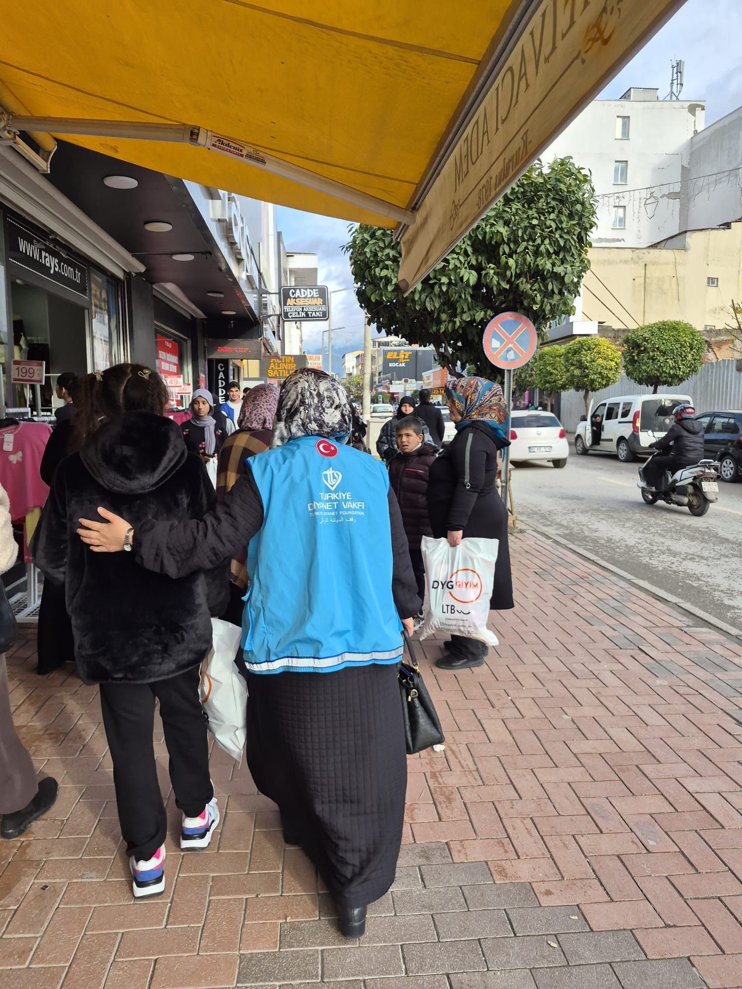 Osmaniye’de Yetim Çocuklara Mont Ve Ayakkabı Desteği3