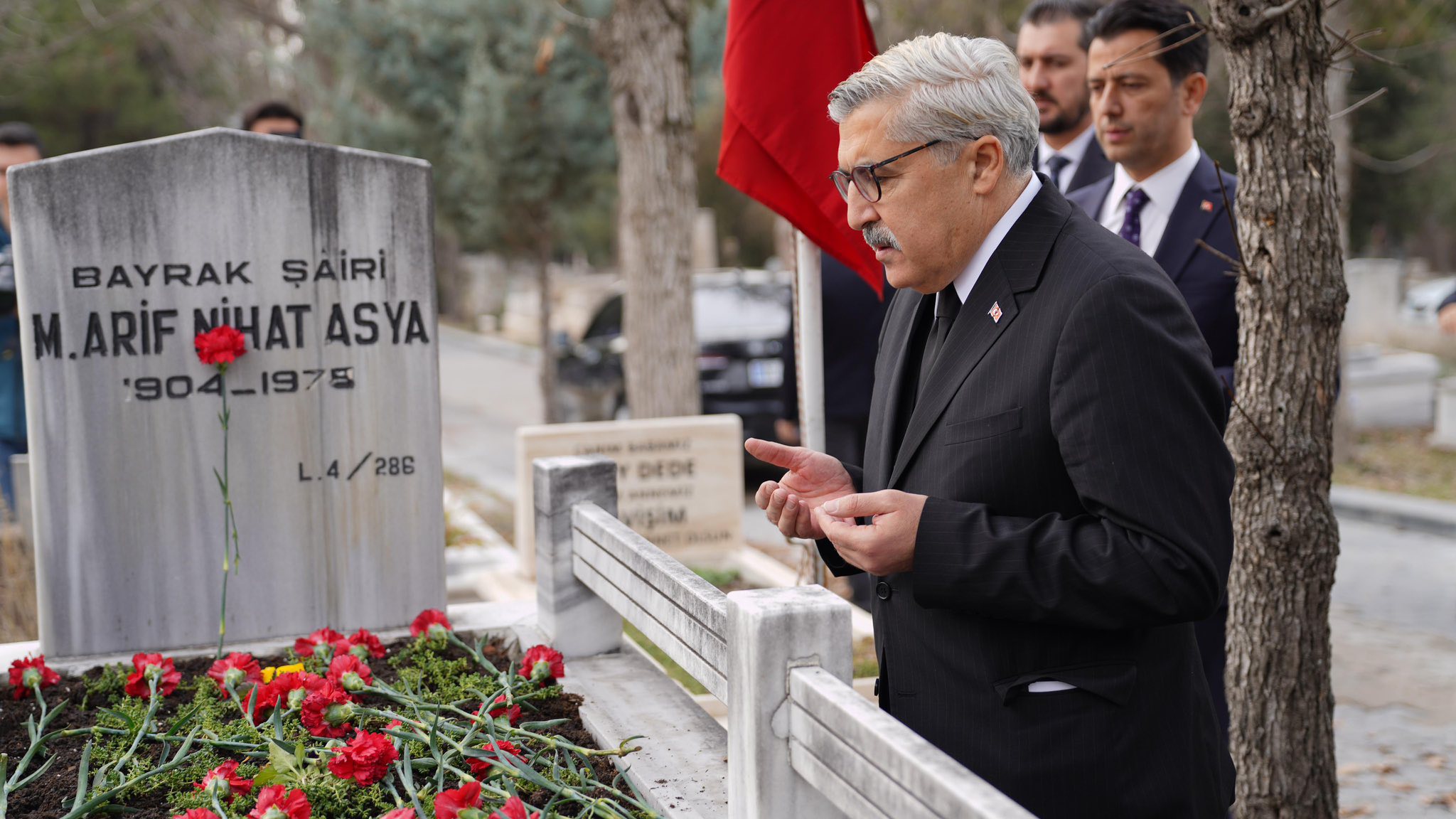 Osmaniyeli Vekil Kaya’dan “Bayrak Şairi” Arif Nihat Asya’ya Vefa (1)