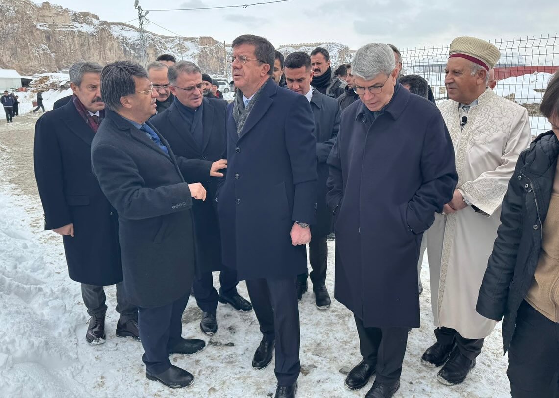 Seydi Gülsoy Van’da Cuma Sonrası Vatandaşlarla Buluştu4