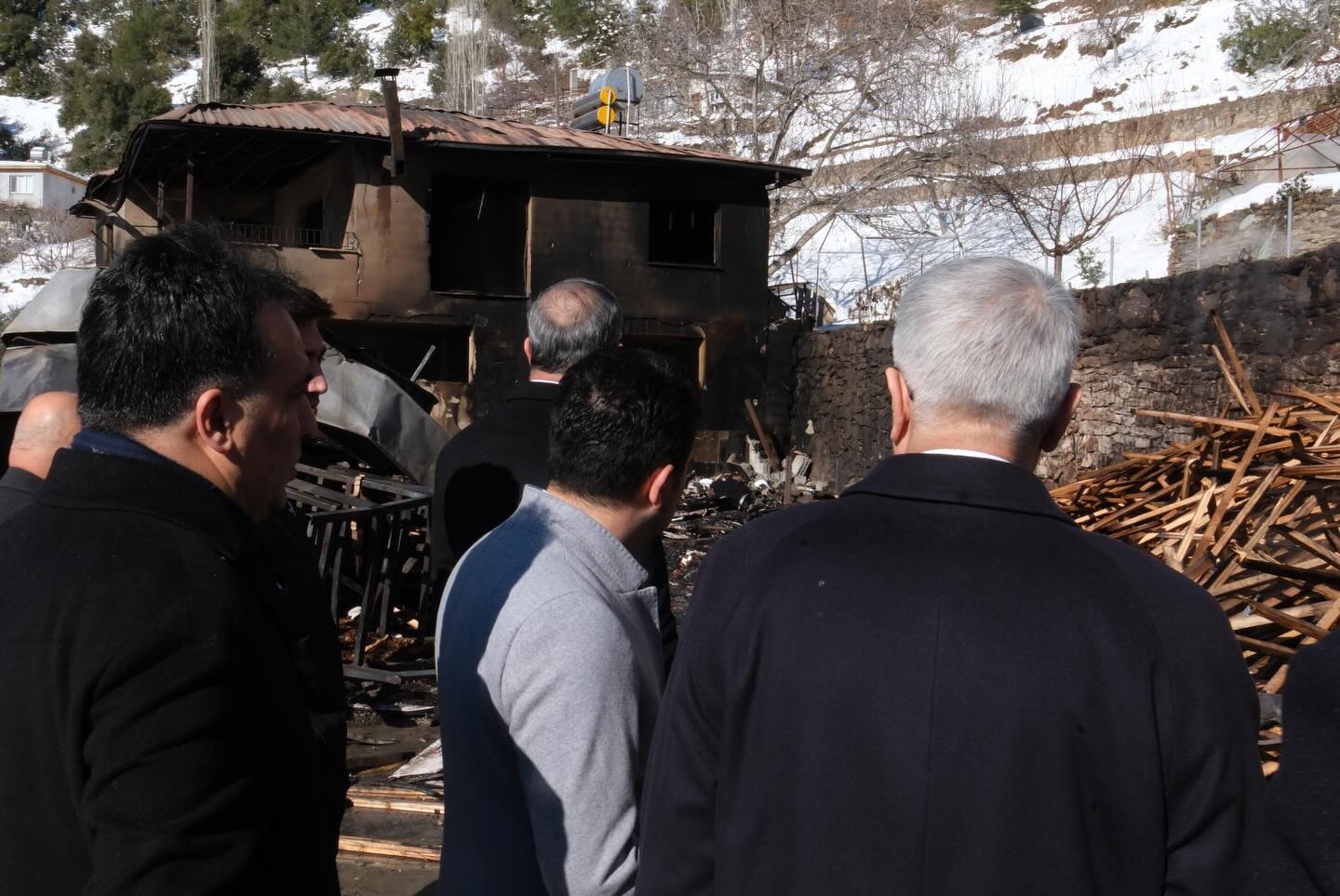 Seydi Gülsoy Yangın Mağduru Bilal Kılıç’ı Ziyaret Etti3