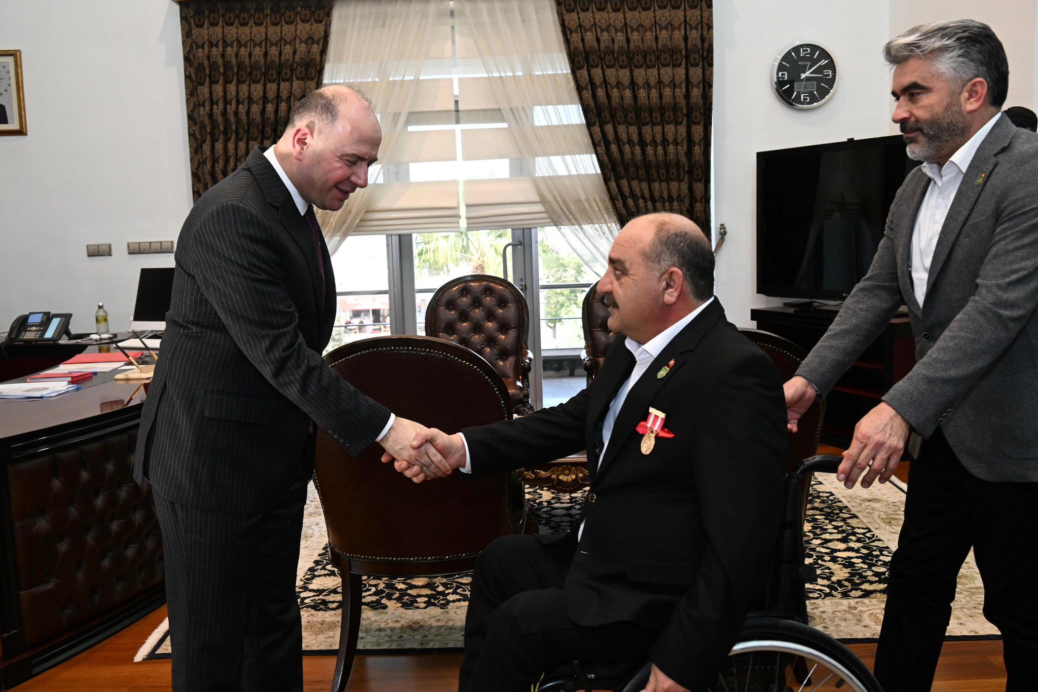 Vali Serdengeçti Gazileri Ağırladı (2)