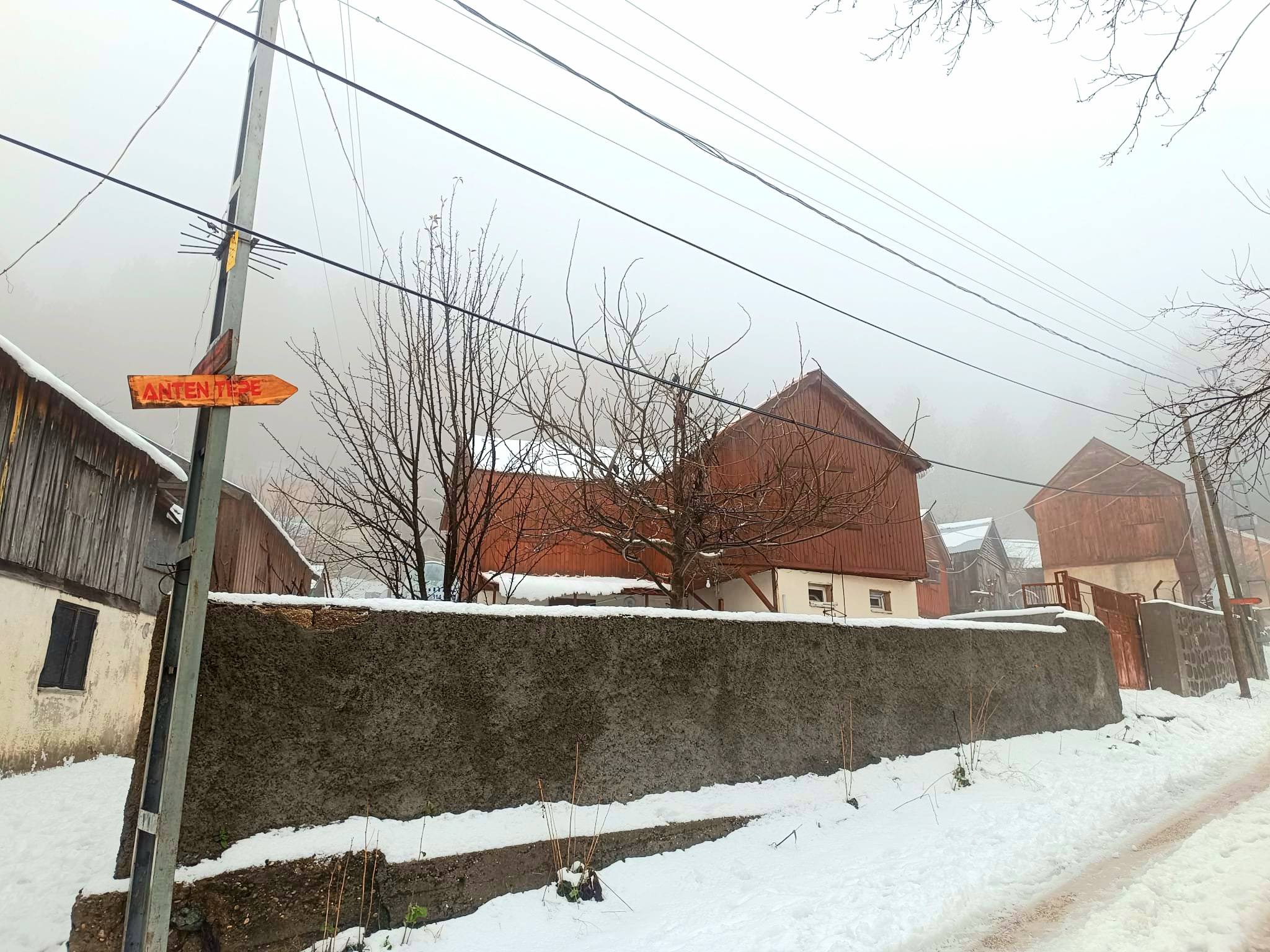 Zorkun Yaylası’nda Yörükler Mahallesi Beyaza Büründü4