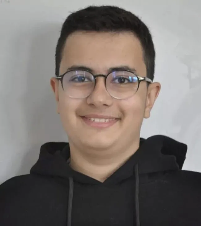 0X0 Boluda Kahreden Olay Oglunun Mezari Basinda Kalp Krizi Geciren Anne Hayatini Kaybetti 1772045578121