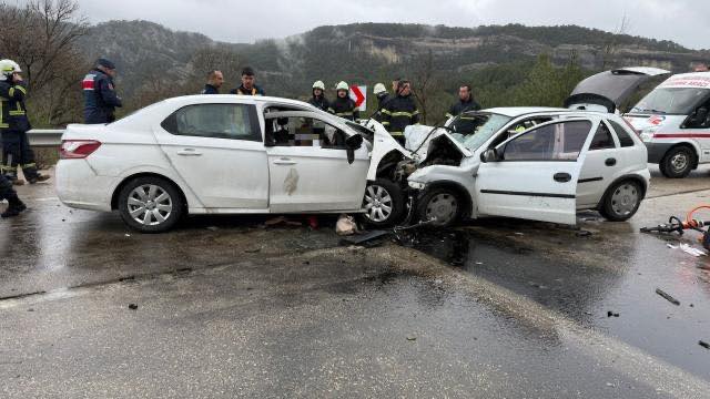 Antalya’da Peş Peşe Trafik Felaketi 14 Ölü, 32 Yaralı2