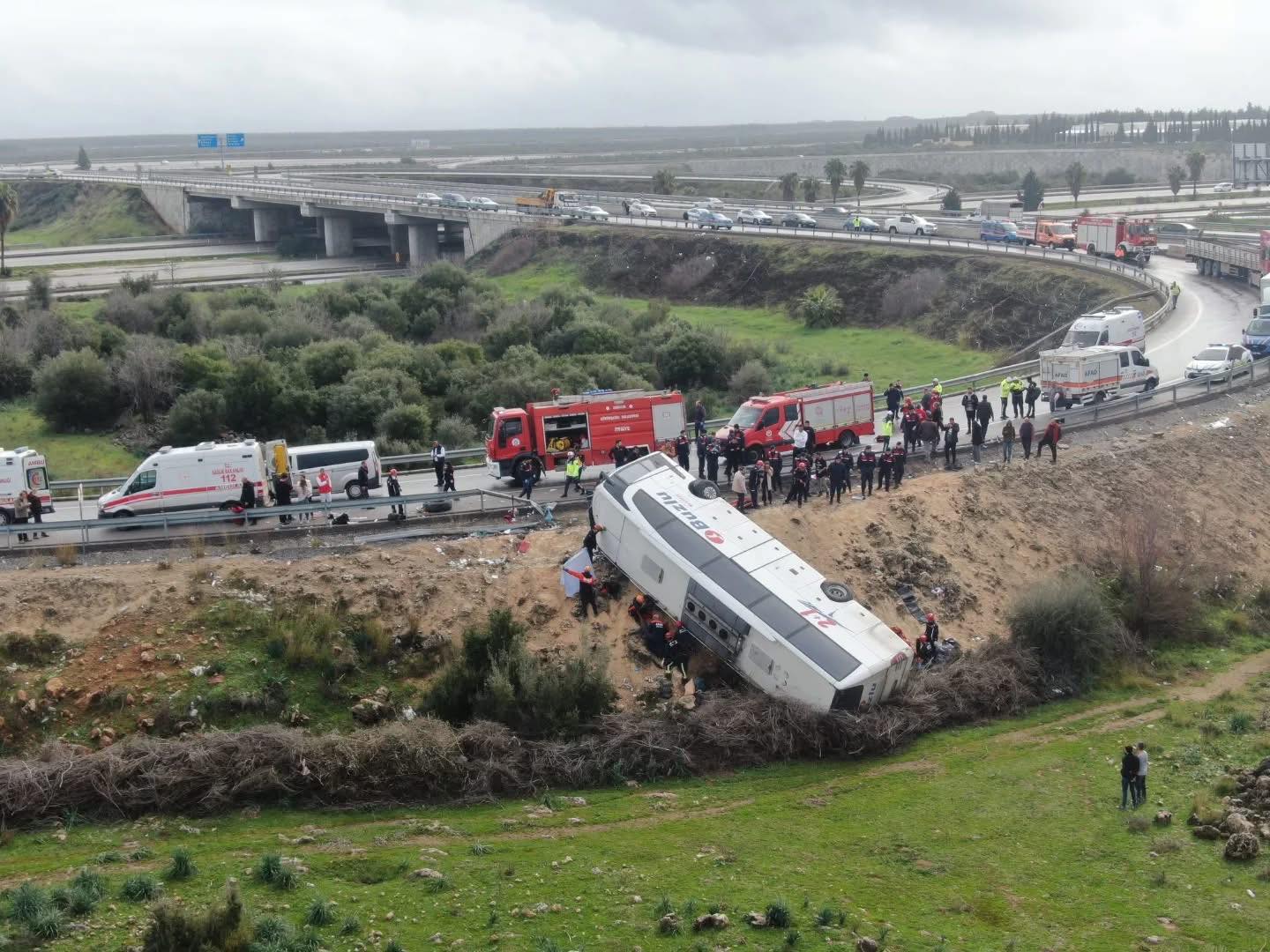 Antalya’da Peş Peşe Trafik Felaketi 14 Ölü, 32 Yaralı3
