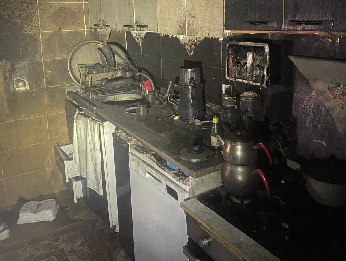 Dörtyol Yeşilköy’de Mesken Yangını Kontrol Altında (3)