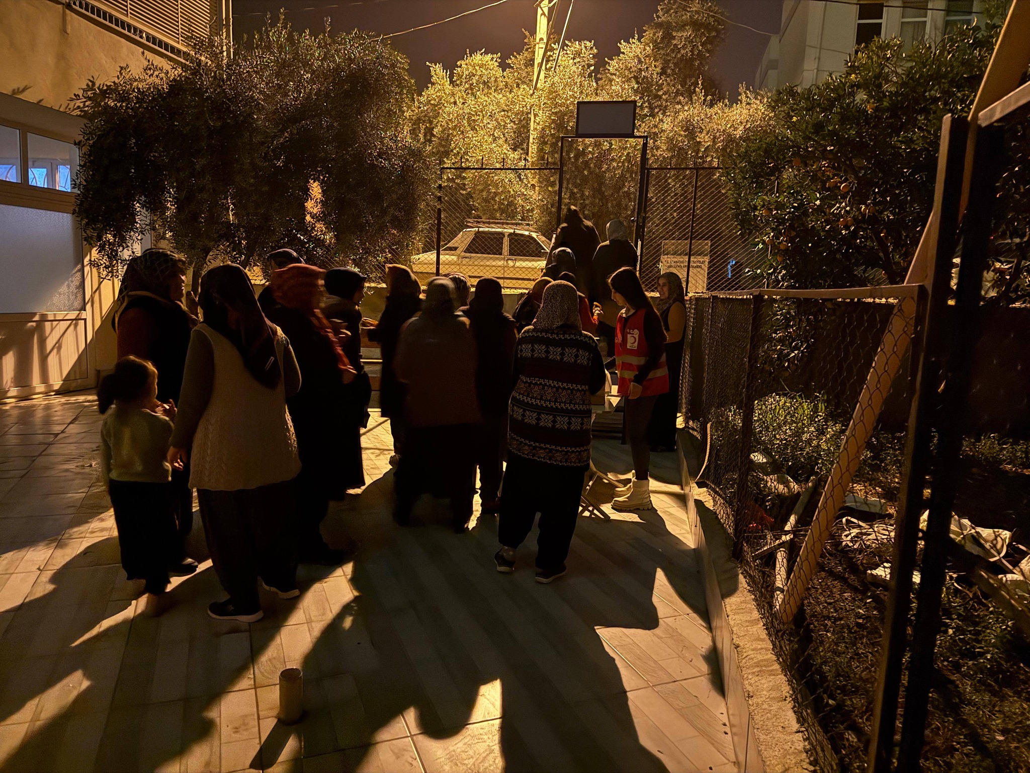 Kızılay Kadirli Şubesi’nden Berat Kandili’nde Vatandaşlara İkram (1)