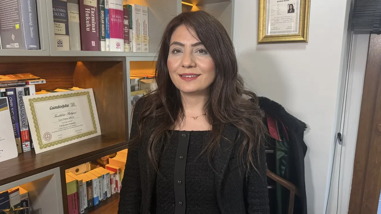 Maasi Nafakaya Kesiliyor Sandi Gercegi Duyunca Soke Oldu 3284254 202602241202 3