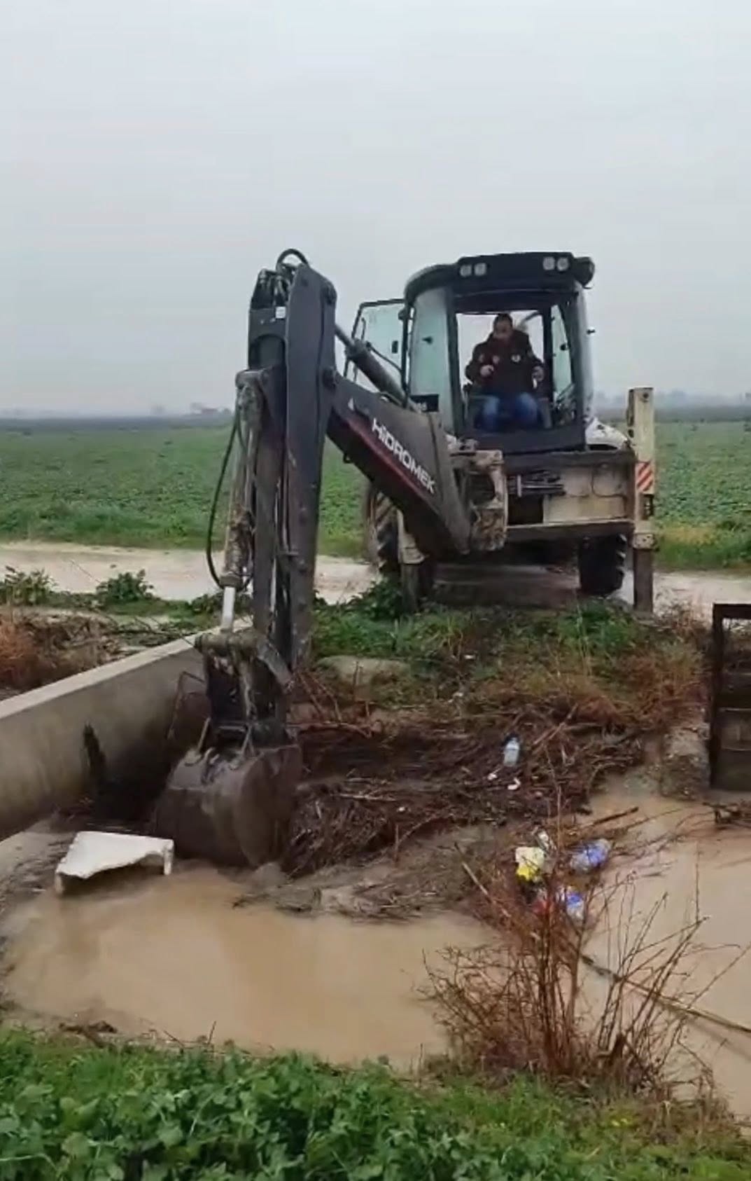 Sağanak Yağış Kadirli’yi Vurdu (9)
