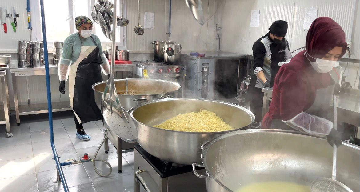 Toprakkale’de Aşevi Çalışmaları İncelendi (2)