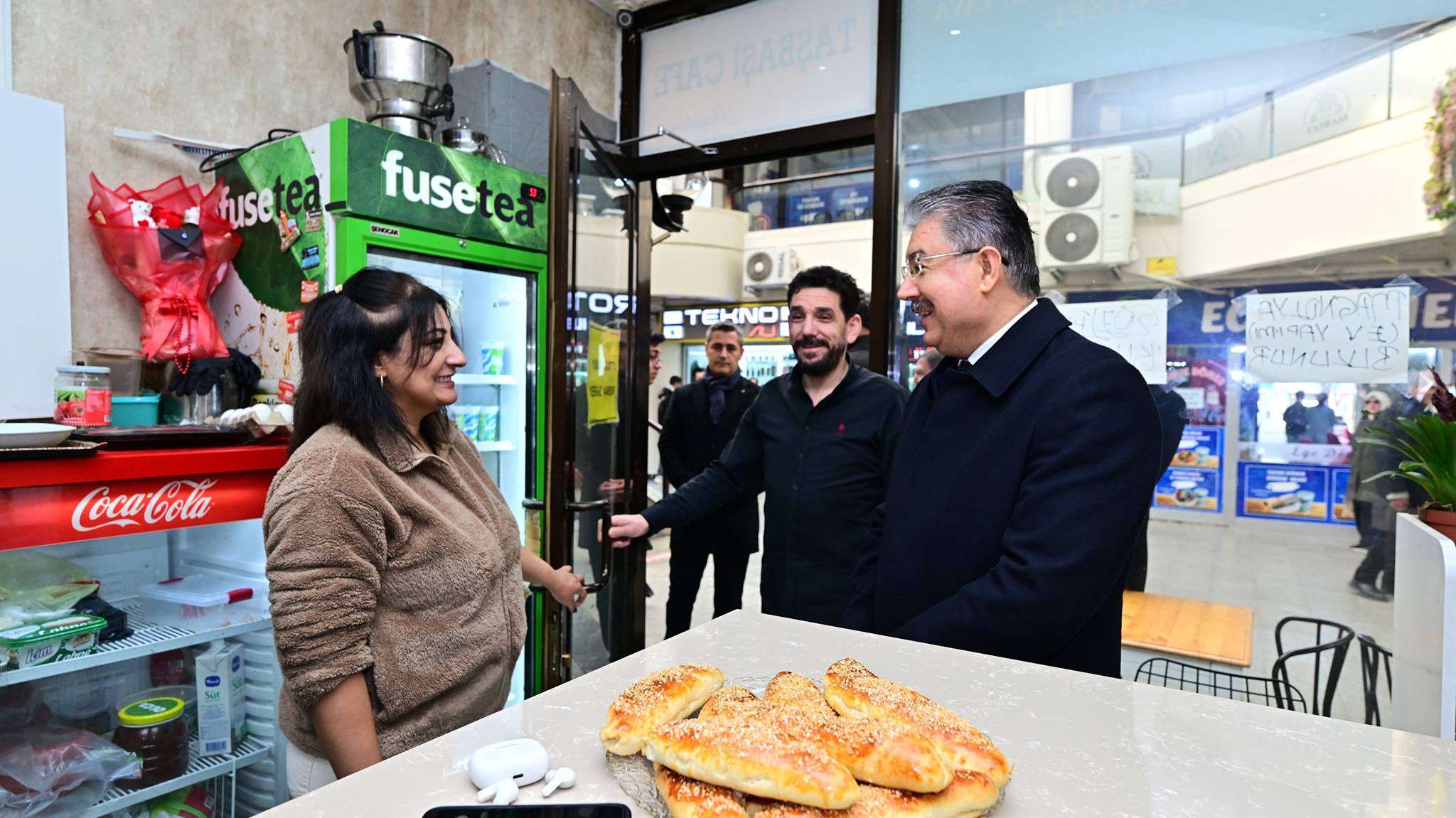 Vali Erdinç Yılmaz Taşbaşı Esnafını Ziyaret Etti2