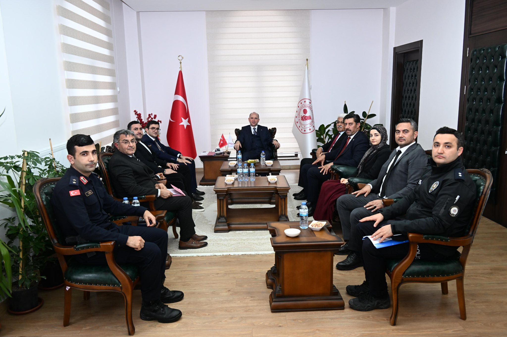 Vali Serdengeçti’den Sumbas Kaymakamlığına Ziyaret (2)