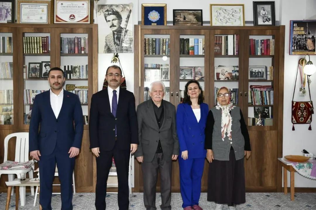 656744901 26158528393756010 751777463246506746 N