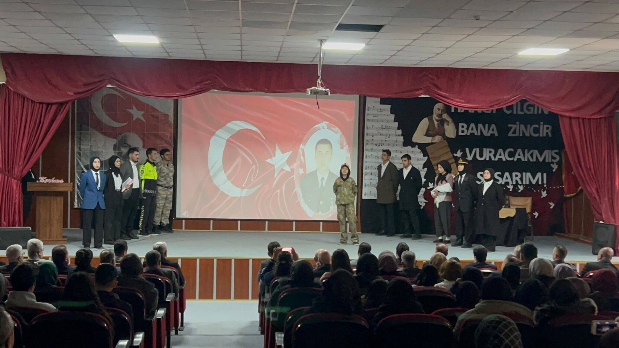 Bahçe’de İstiklal Marşı’nın 105. Yılı Kutlandı (2)