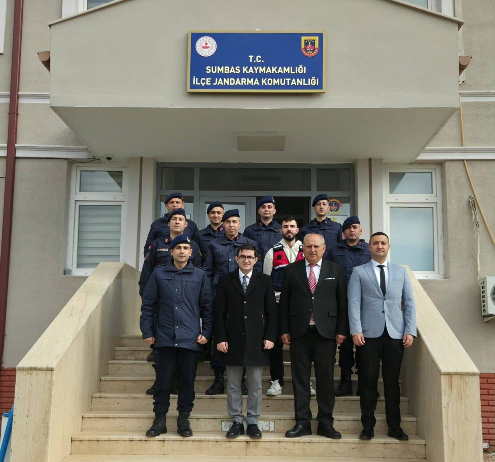 Başkan Demiroğlu’ndan Bayramda Anlamlı Ziyaret (2)