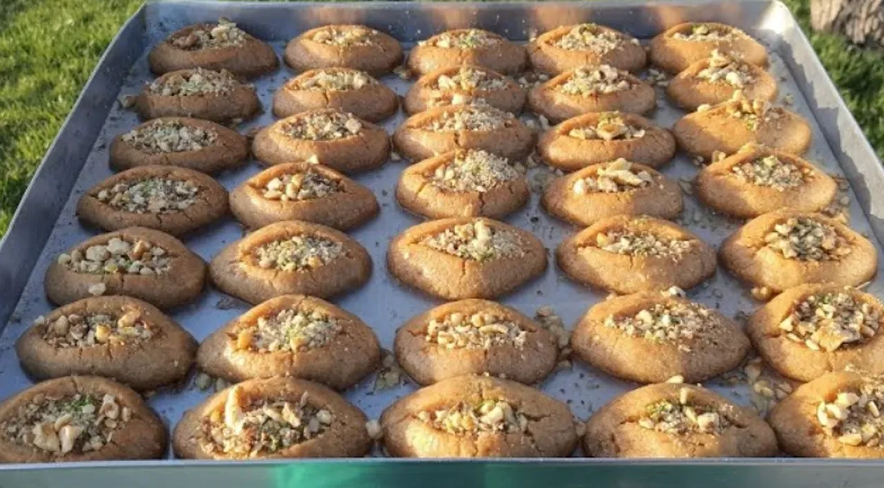 Donatan Karnıyarık Tatlısı (4)