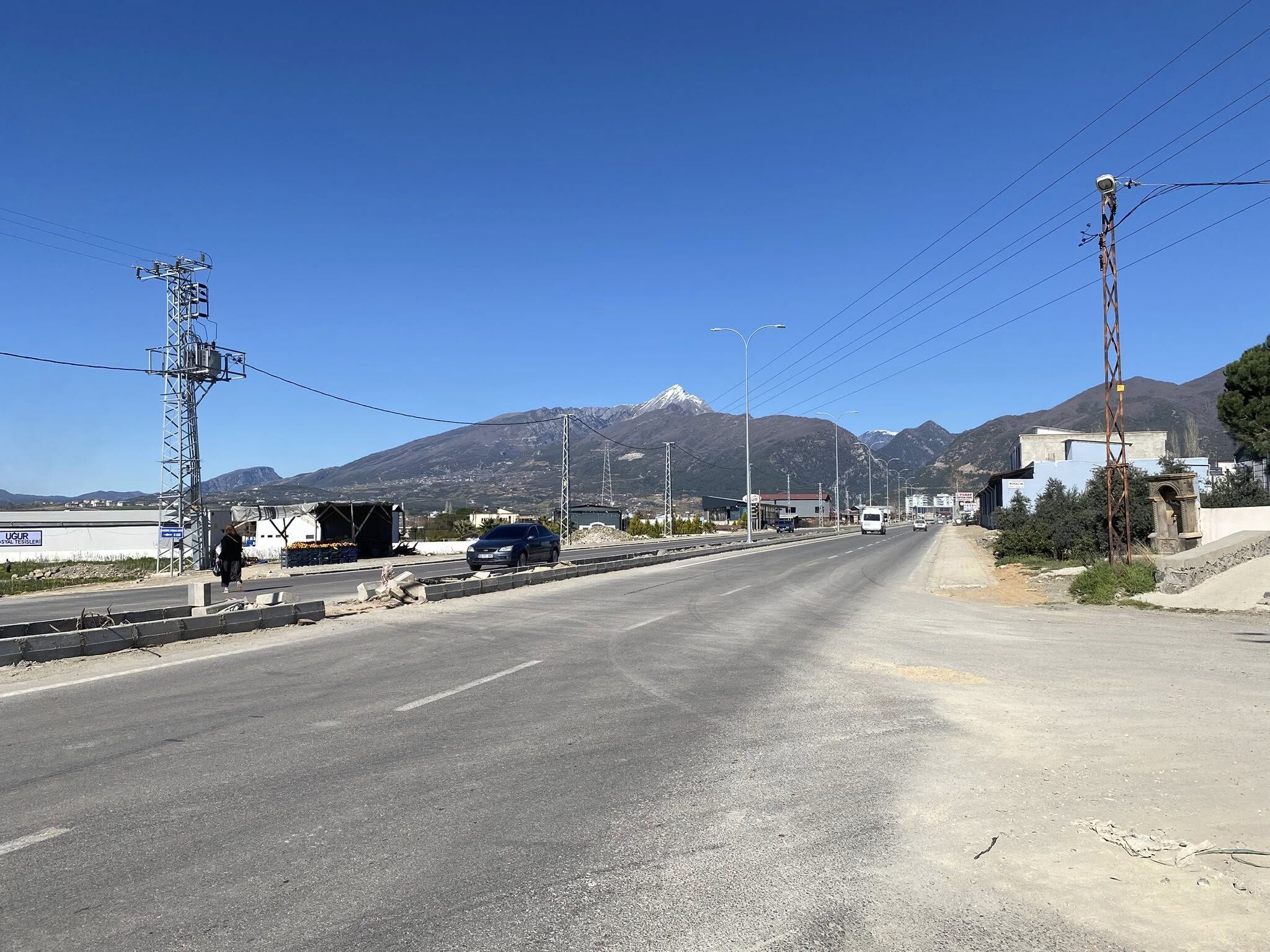 Düziçi Çevre Yolunda Kavşak Eksikliği Tepki Çekiyor (4)