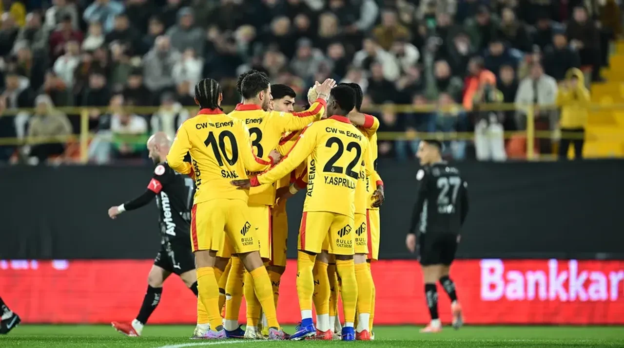 Galatasarayda Okan Buruktan Fenerbahce Kiyasi 3286017 202603032339 2