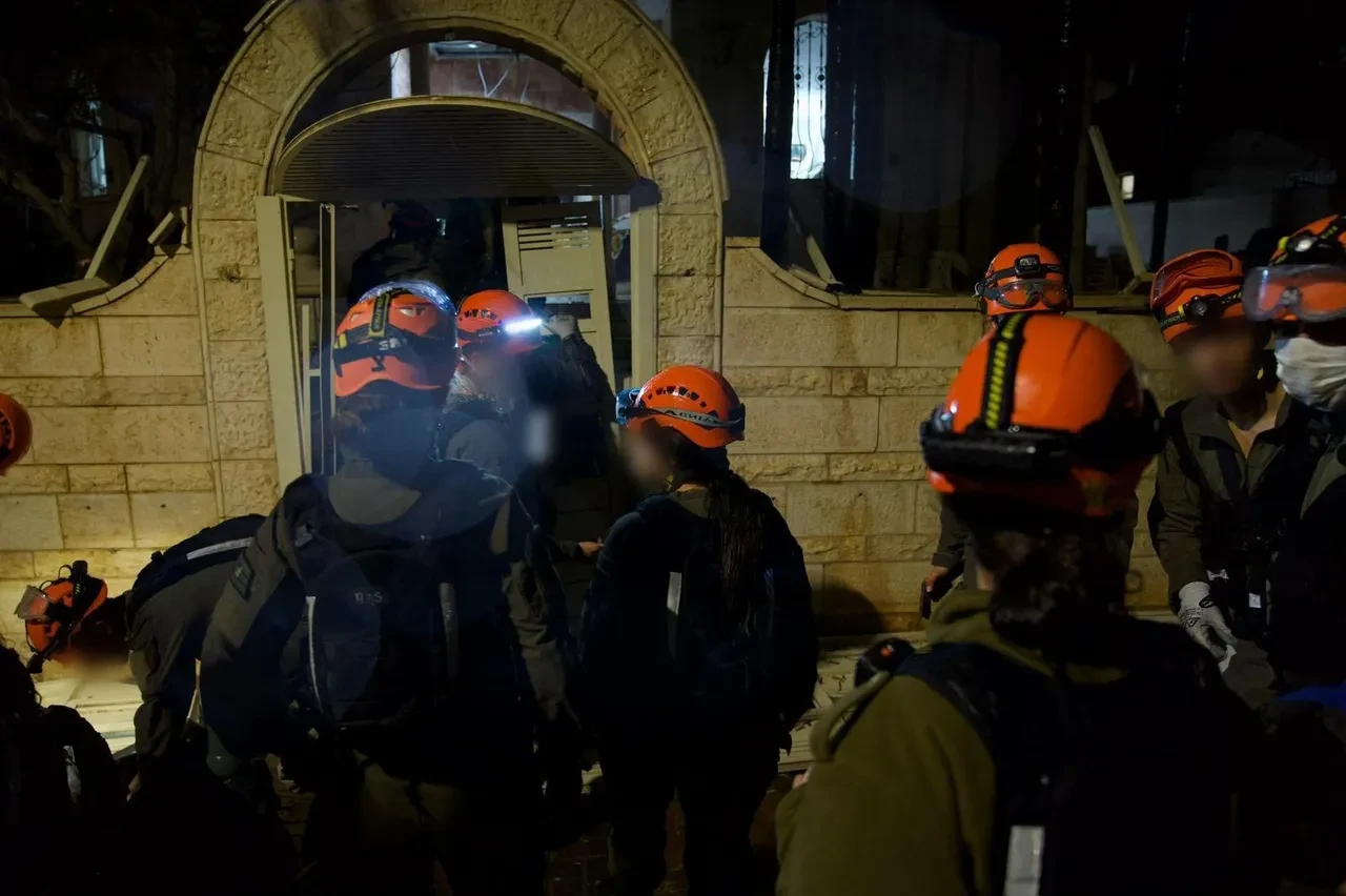 İran, İsrail’in Stratejik Noktasını Hedef Aldı (1)