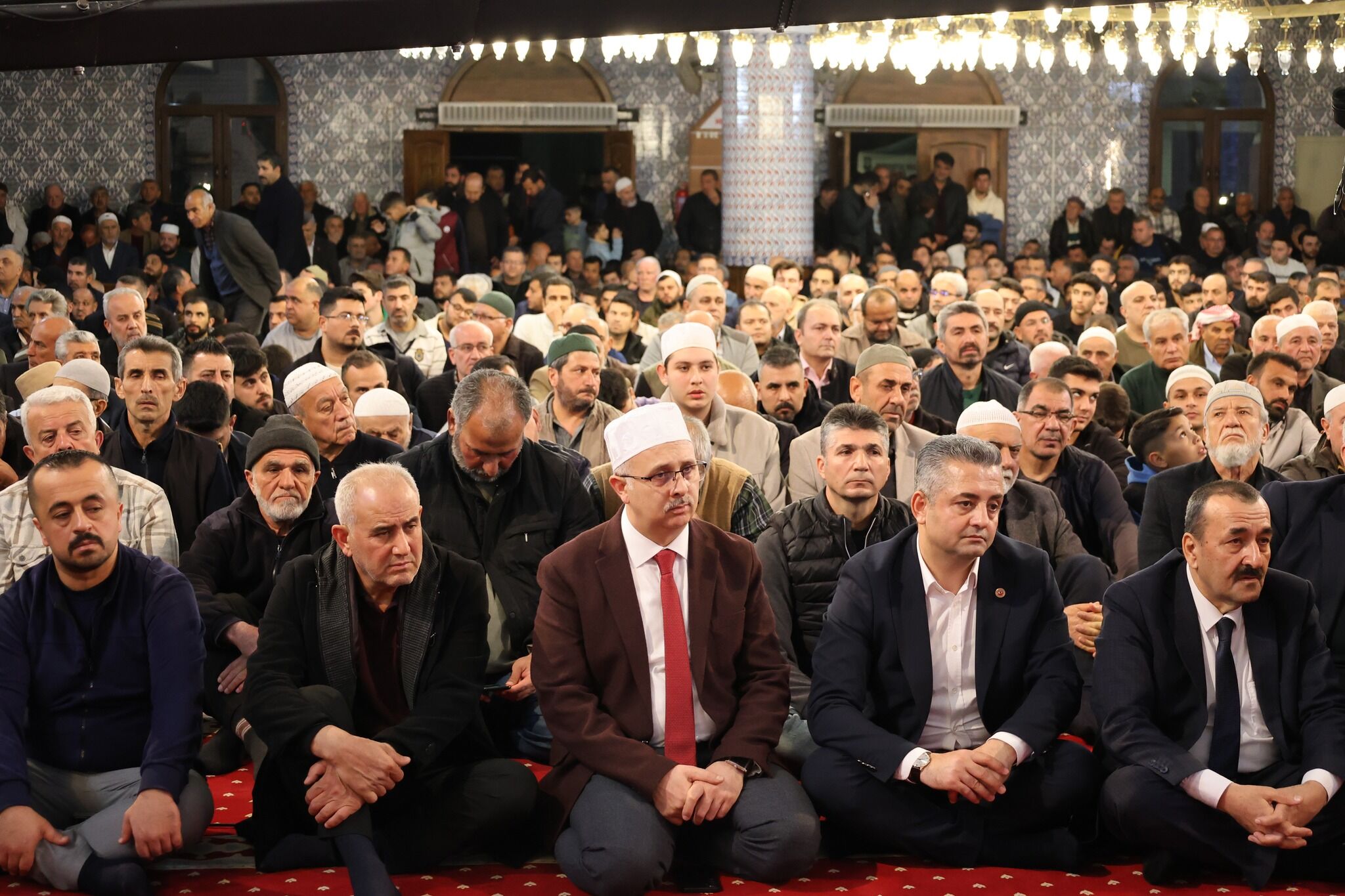 Kadir Gecesi Osmaniye Zafer Camii’nde Yoğun Katılımla İdrak Edildi (6)
