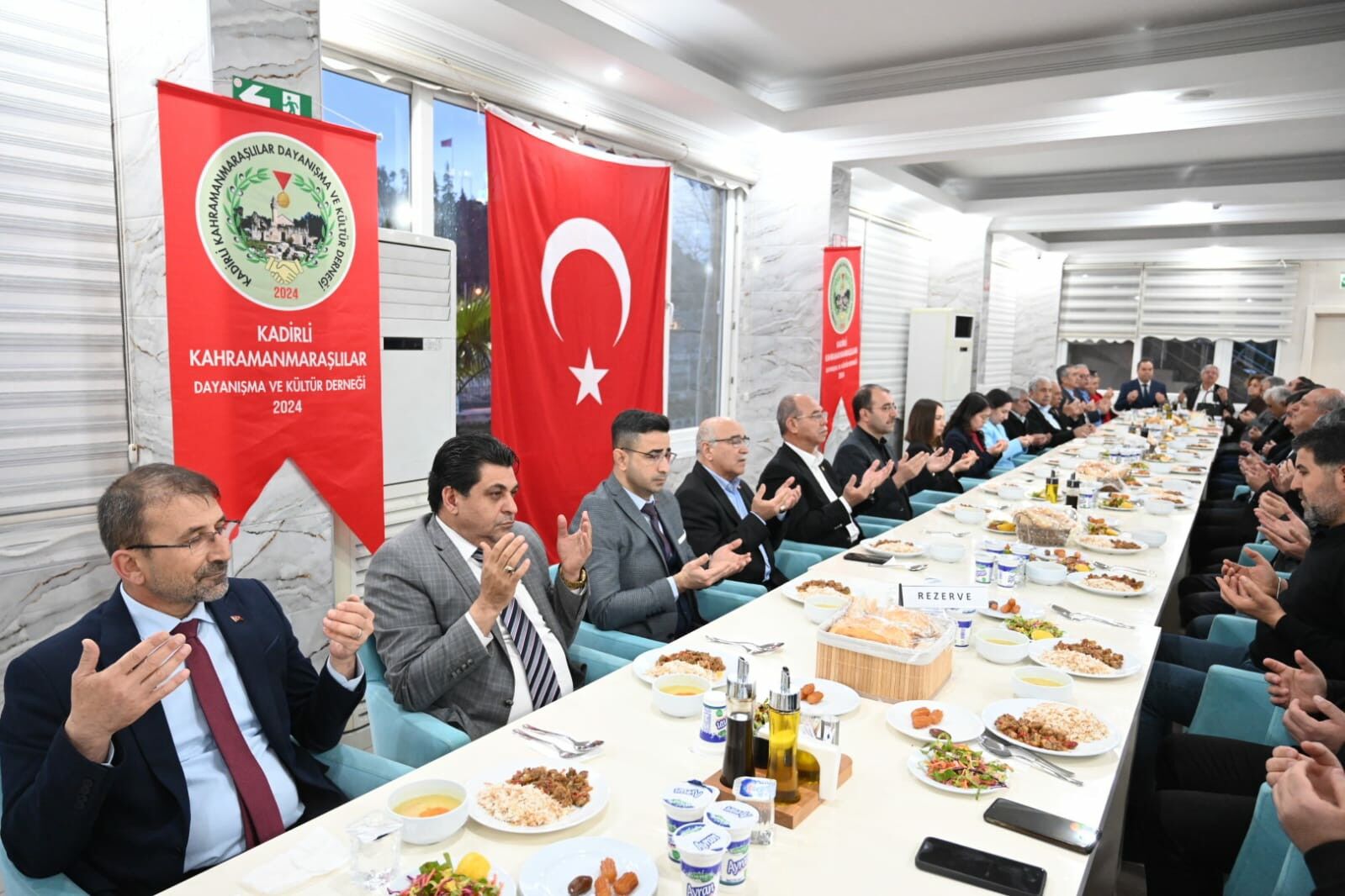 Kadi̇rli̇ Ve Kahramanmaraşlilar İftarda Buluştu (2)