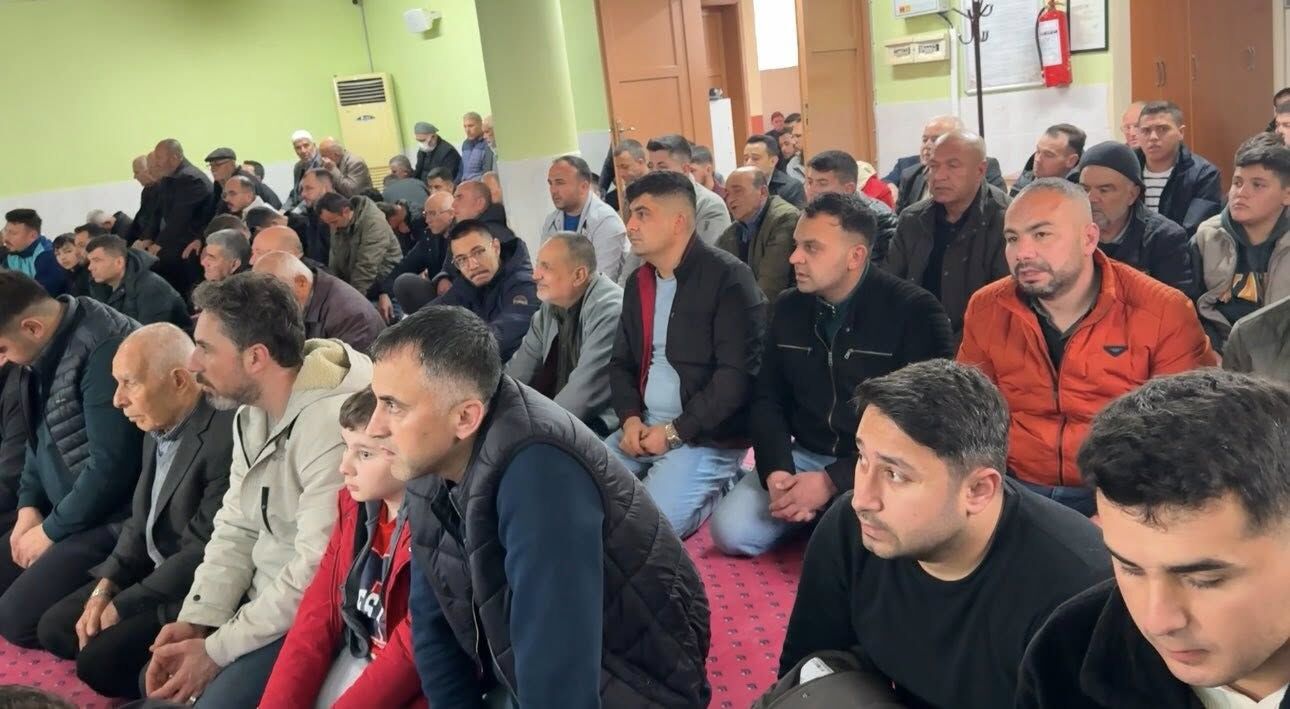 Kadirli’de Bayram Namazı Coşkusu (2)