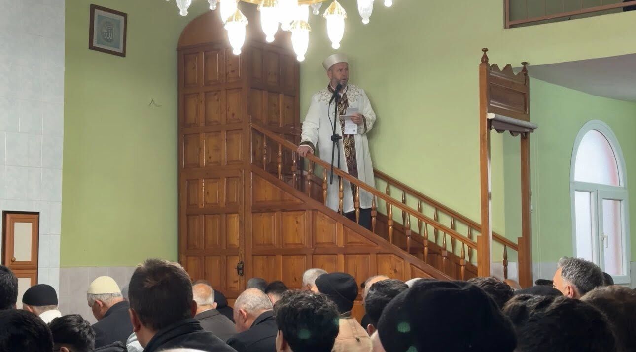 Kadirli’de Bayram Namazı Coşkusu (7)