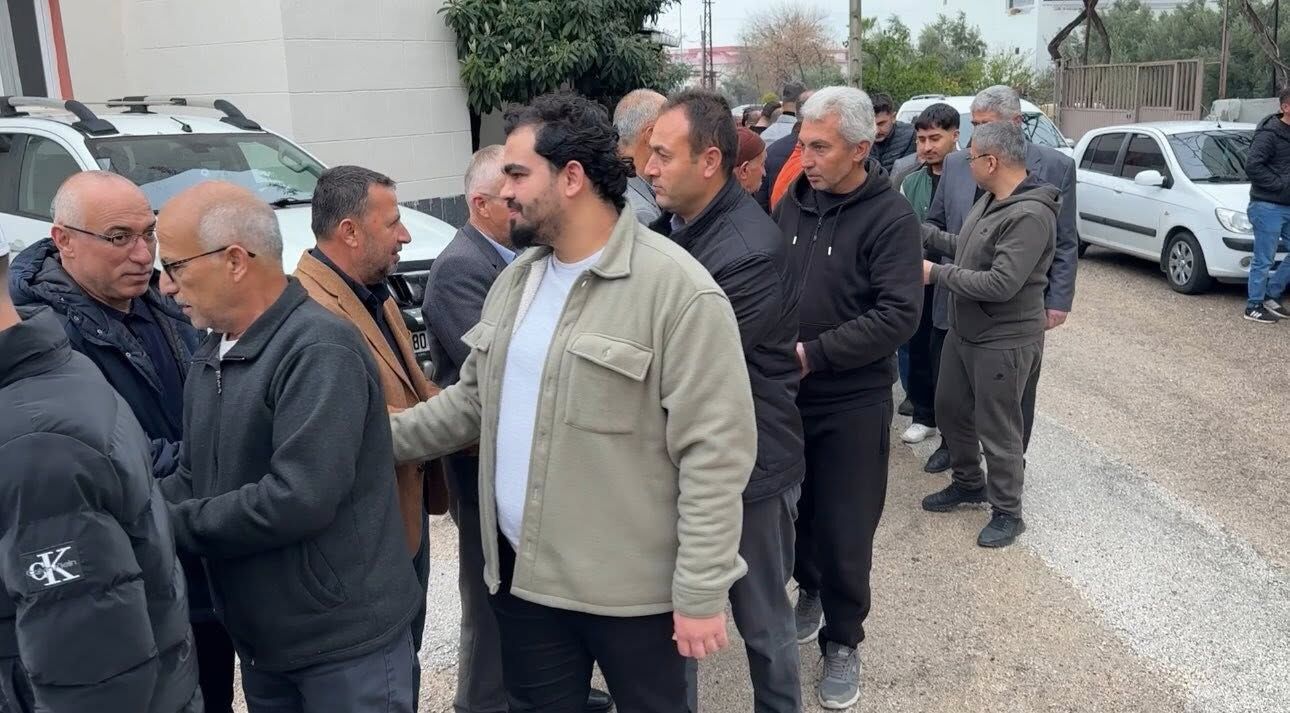 Kadirli’de Bayram Namazı Coşkusu 8