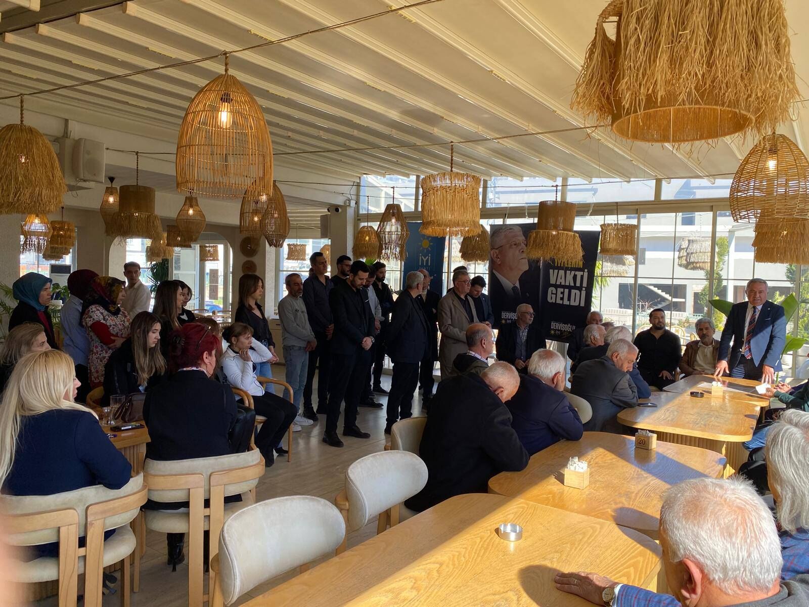 Kadirli’de İyi̇ Parti’ye Genç Akını (1)