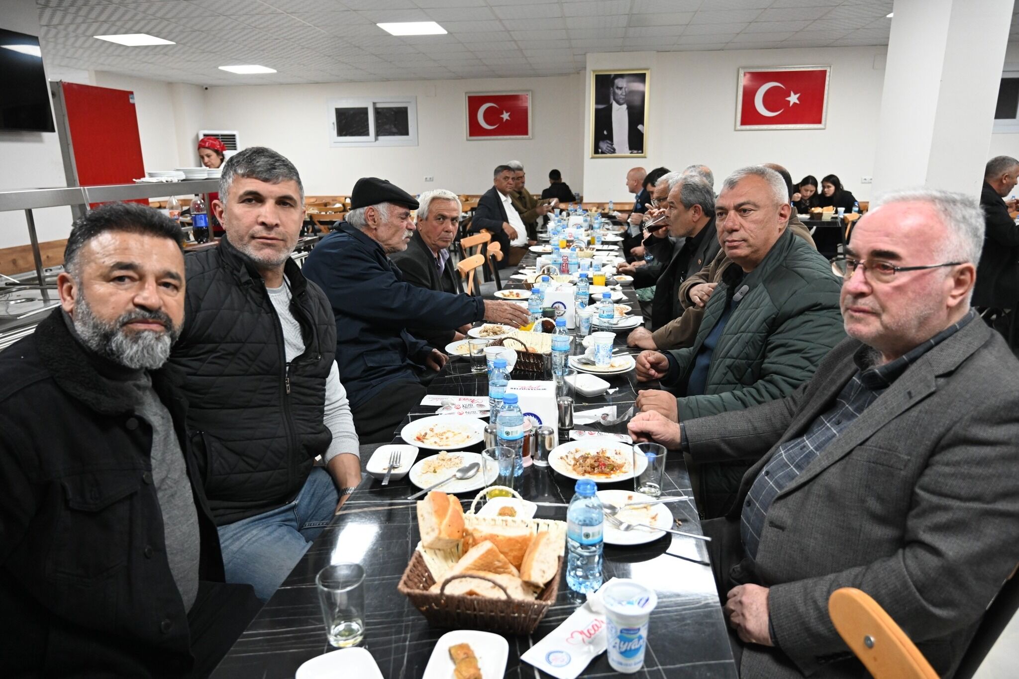 Kadirli’de Muhtarlar Ve Meclis Üyeleri İftarda Buluştu (4)