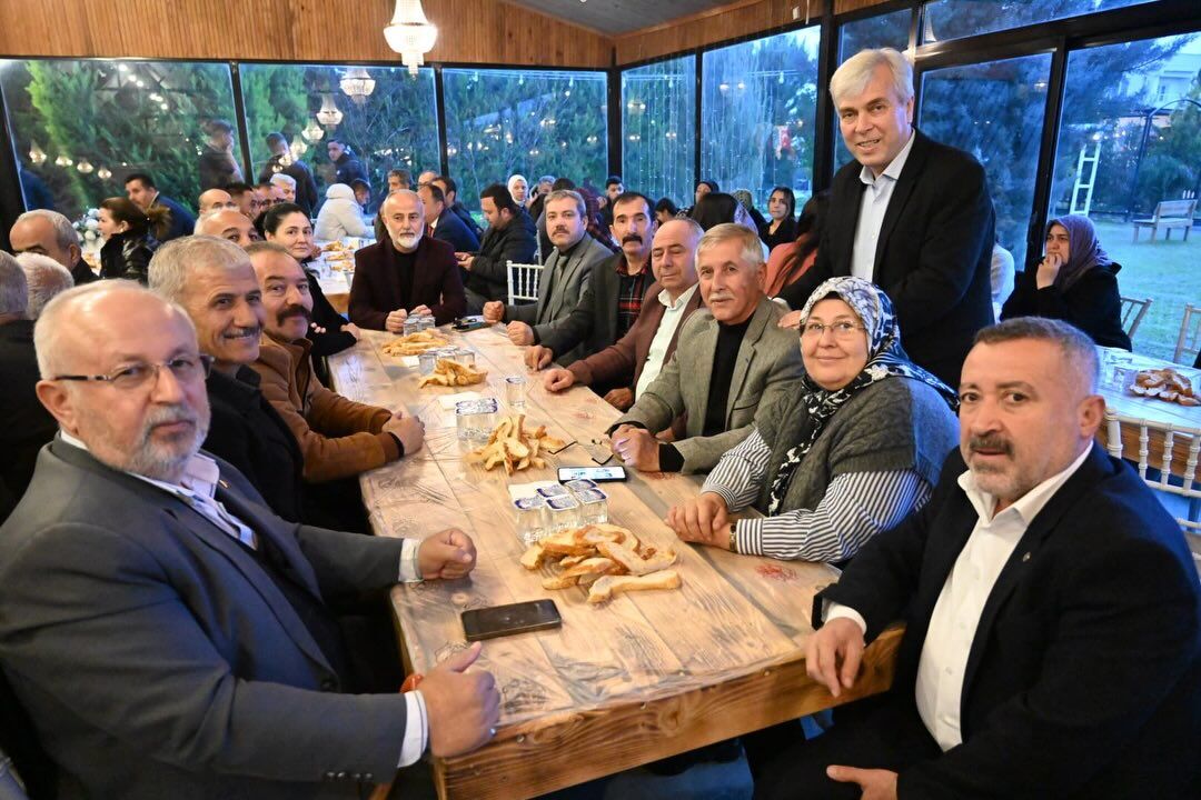 Kadirli’de Ülkü Ocakları’ndan Birlik Ve Dayanışma Mesajı (11)