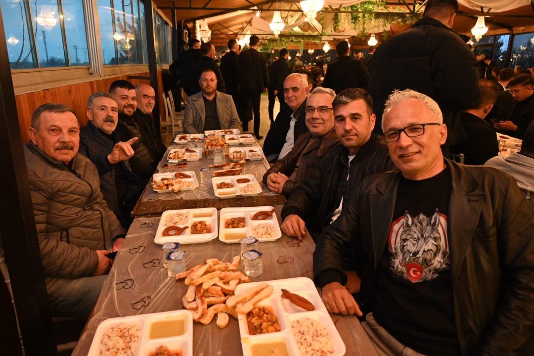 Kadirli’de Ülkü Ocakları’ndan Birlik Ve Dayanışma Mesajı (4)